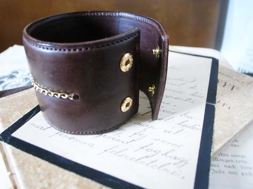 レザーバングル