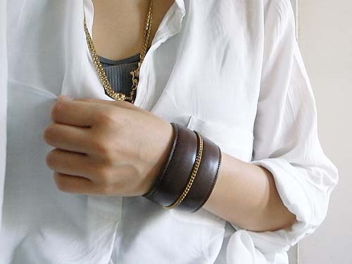 レザーバングル