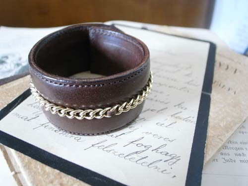 レザーバングル