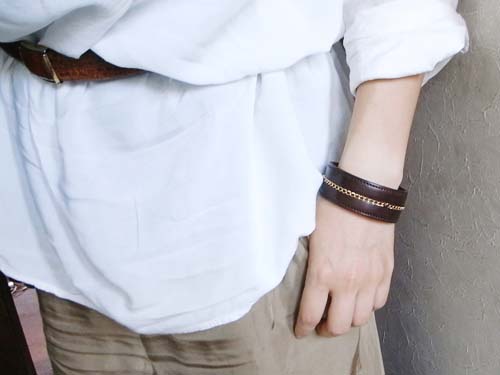 レザーバングル