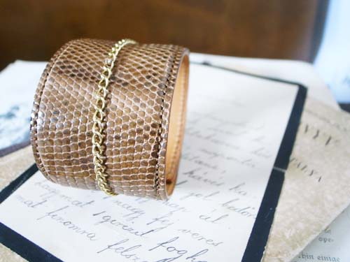 レザーバングル