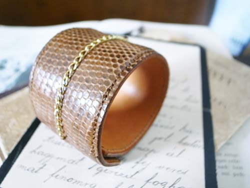 レザーバングル