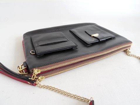 レザー、チェーン、ナイロンショルダーバッグ