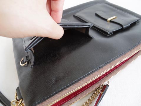 レザー、チェーン、ナイロンショルダーバッグ