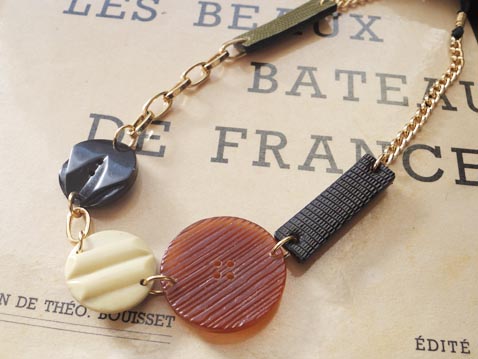 レザーブレスレット