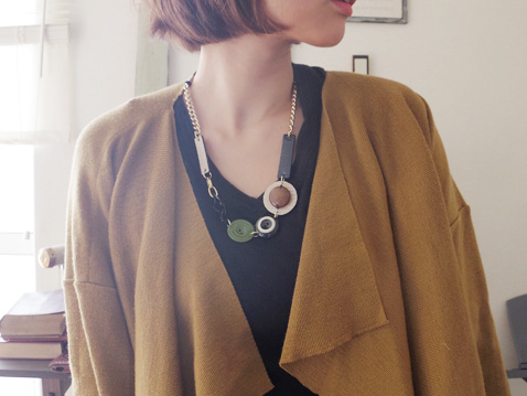 レザーブレスレット