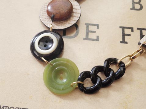 レザーブレスレット