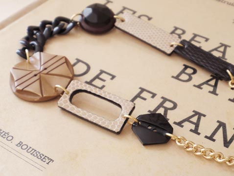 レザーブレスレット