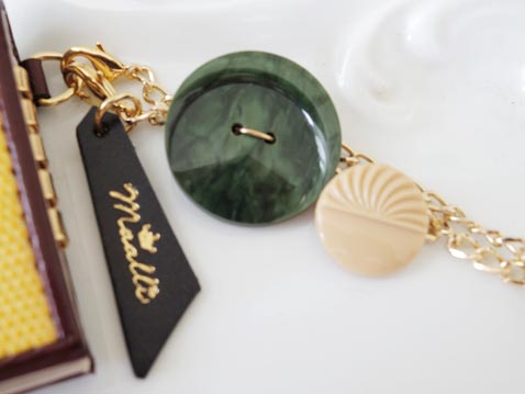 レザーブレスレット