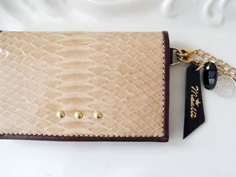 レザーブレスレット