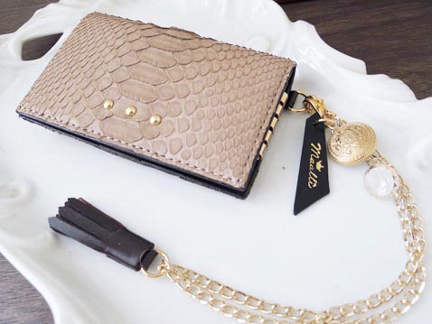 レザーブレスレット