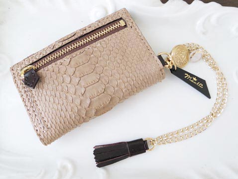 レザーブレスレット