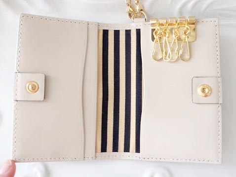 レザーブレスレット