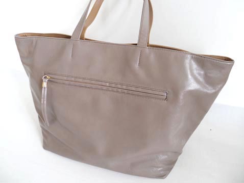 レザー、チェーン、ナイロンショルダーバッグ