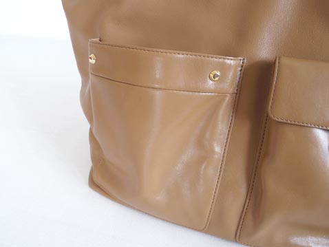 レザー、チェーン、ナイロンショルダーバッグ