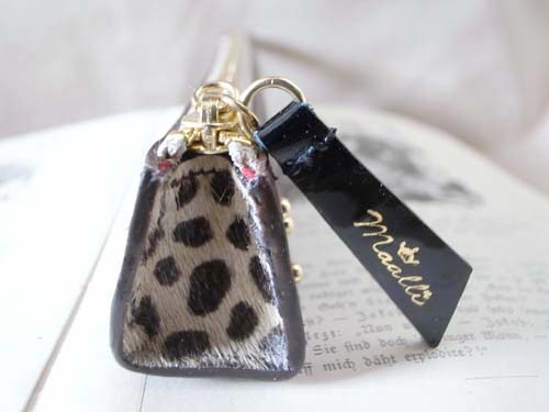 レザーブレスレット