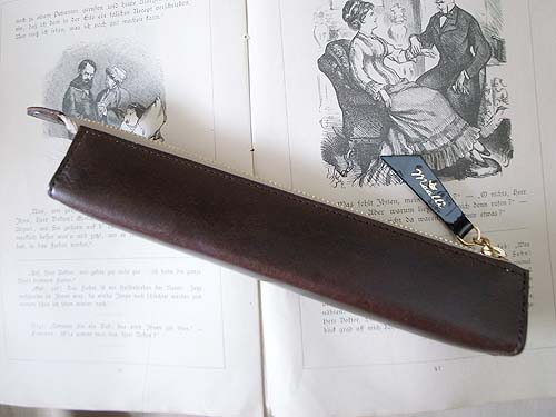 レザーブレスレット