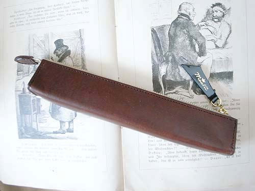 レザーブレスレット