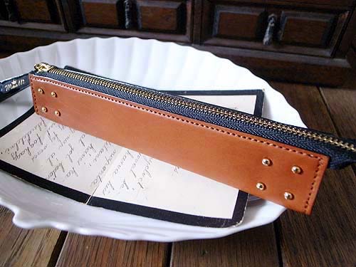 レザーブレスレット