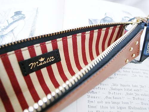 レザーブレスレット