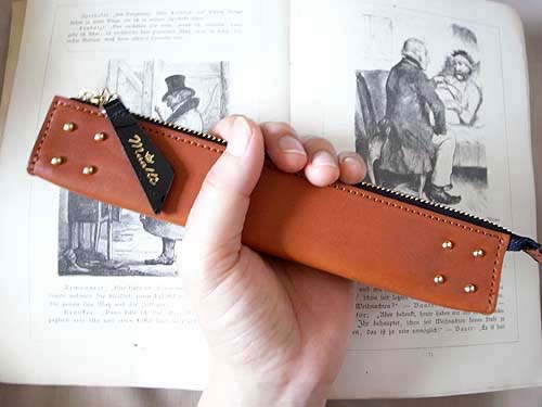 レザーブレスレット