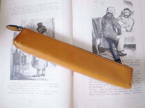 レザーブレスレット