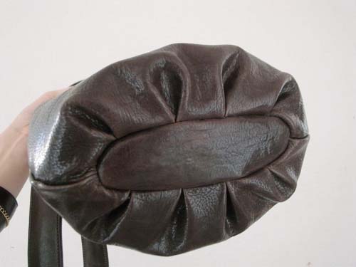 ハンドメイドレザーショルダーバッグ