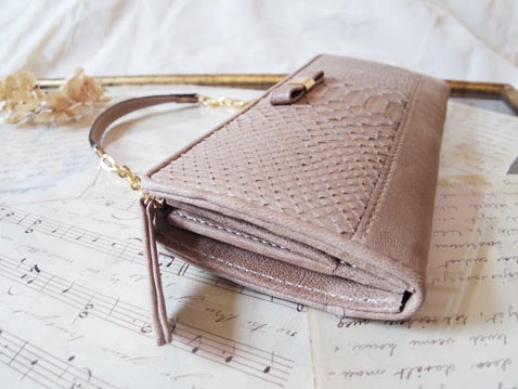 ファスナーウォレット