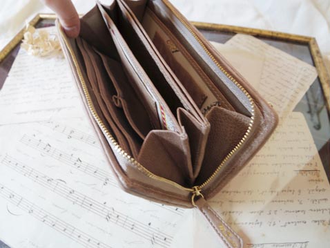 ファスナーウォレット