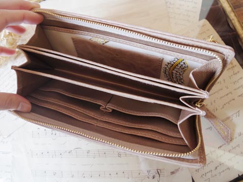 ファスナーウォレット