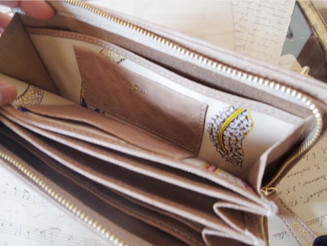 ファスナーウォレット