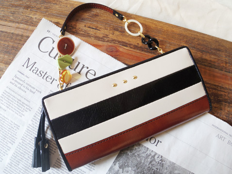 エナメルファスナーウォレット