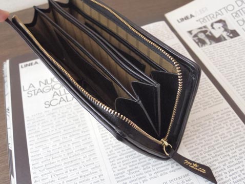 ファスナーウォレット