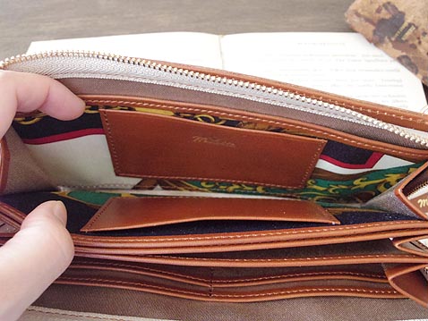 ファスナーウォレット