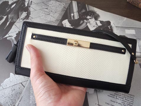 ファスナーウォレット