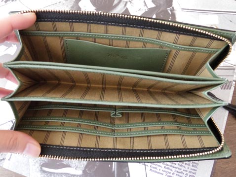 ファスナーウォレット