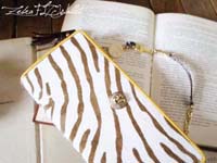 ゼブラハラコファスナーウォレット