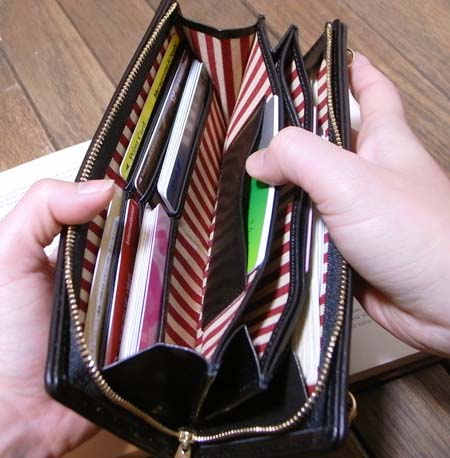 コンパクト財布５