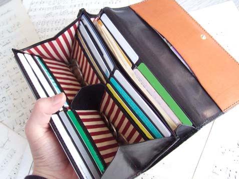機能的な長財布3