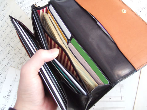 機能的な長財布４