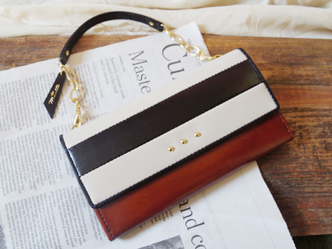 エナメルファスナーウォレット