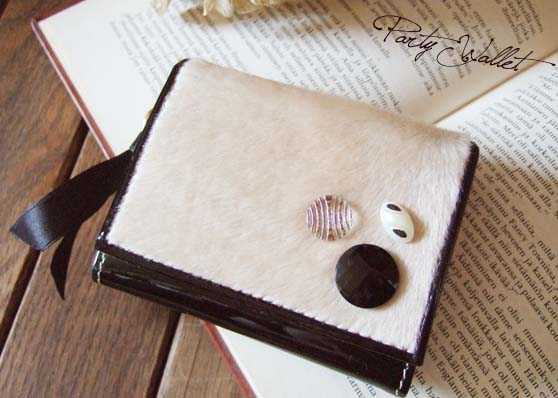 名刺入れサイズの極小財布