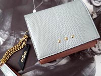 リザード水色財布