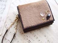 ハラコベージュ財布