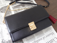 ブラックのお財布バッグ