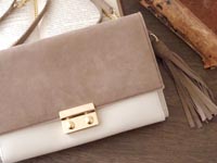 スエードのお財布バッグ